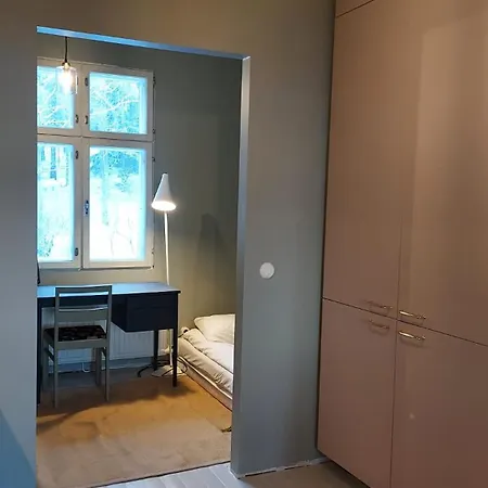 Entisajan Helmi *